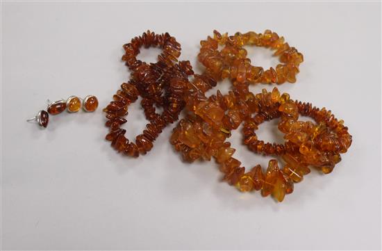 Two amber necklaces, an amber bracelet and two pairs of earrings.